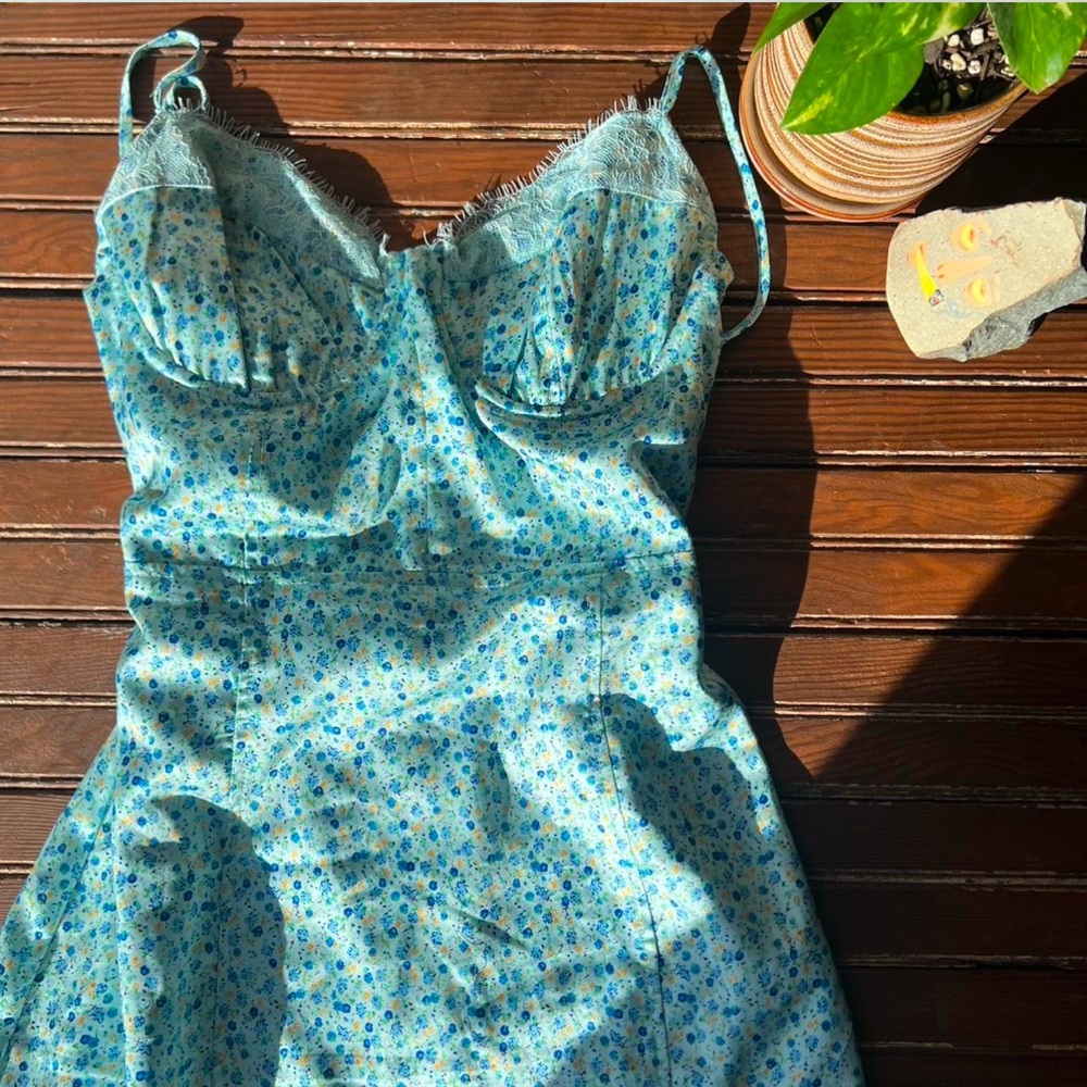 Cotton Candy LA blue floral mini dress size medium